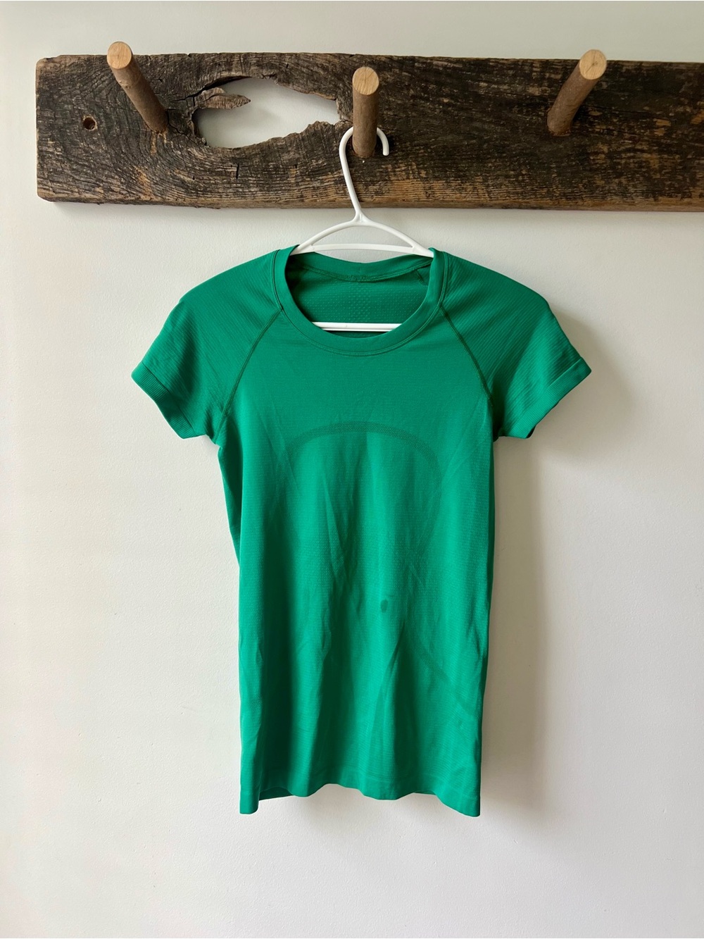 lululemon align size 4  Bright Green Short-Sleeve Tee